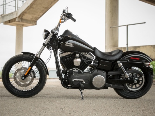 Фото мотоцикла Harley-Davidson Street Bob